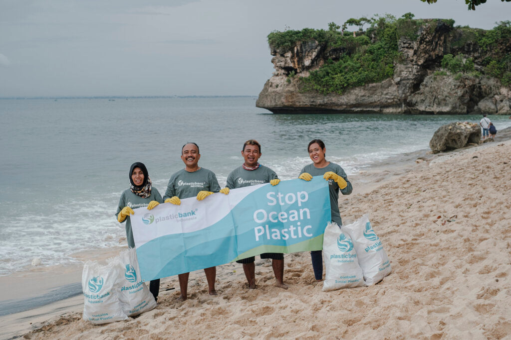 SNOW Partners with Plastic Bank to Become Plastic Net-Zero