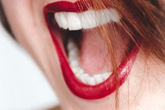 Teeth Whitening Sensitivity: Causes and How to Avoid it and Fix it